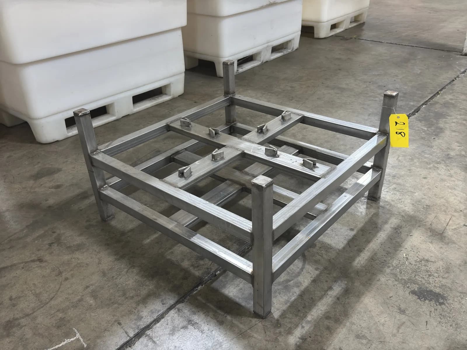 stainless-steel-rack-c8d355