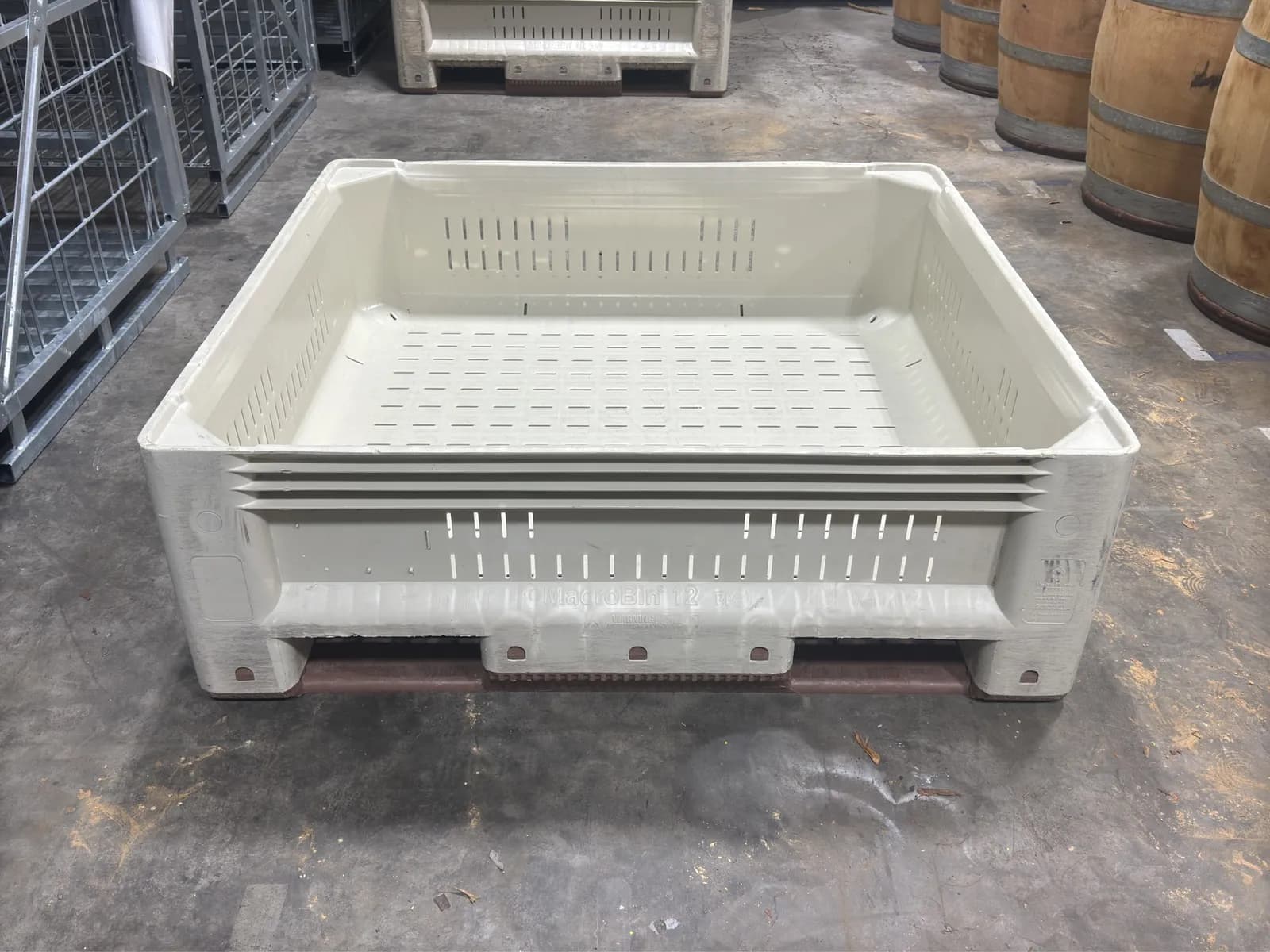 macrobin-12-pp-62fdc1-6