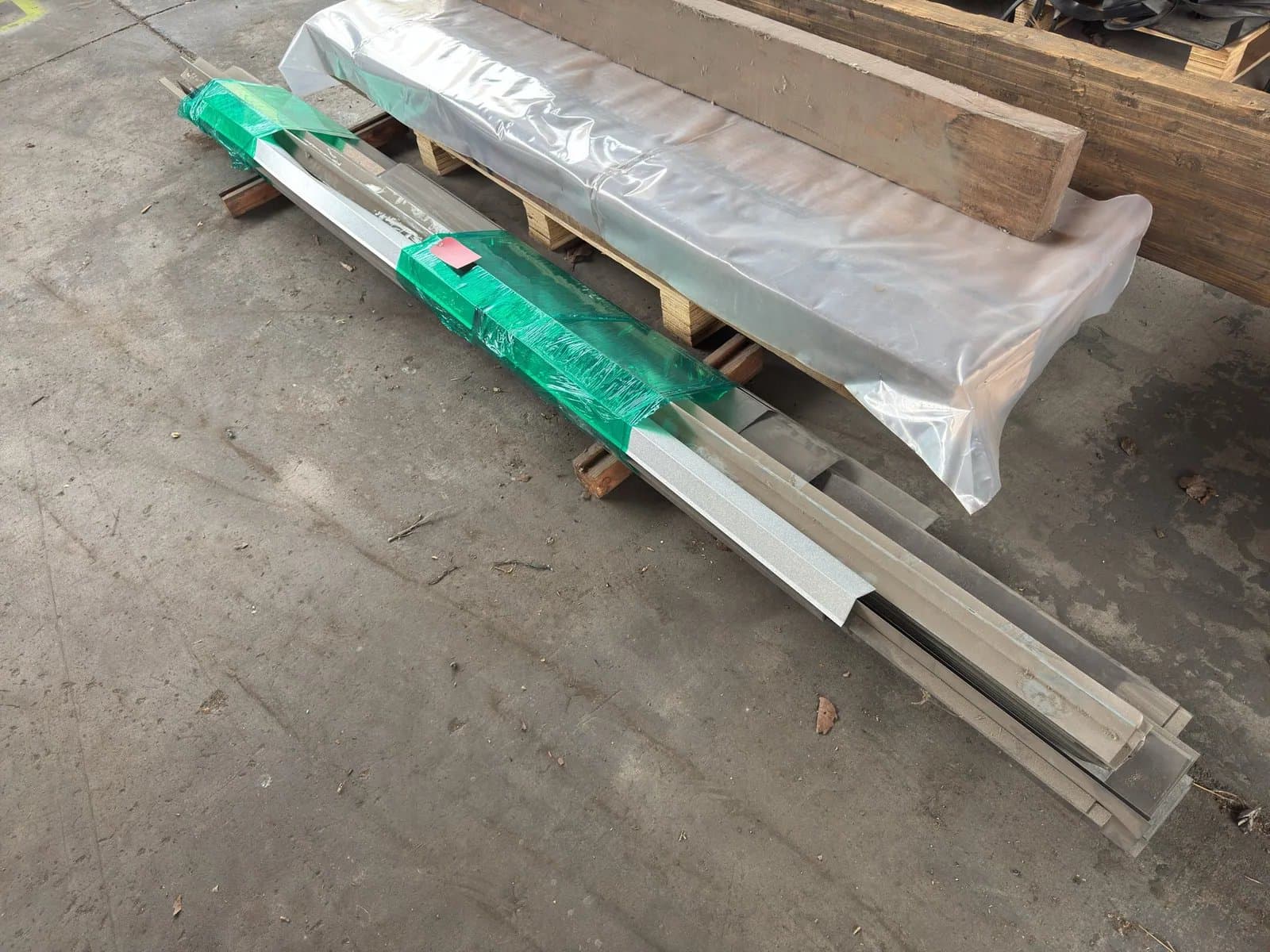 assorted-sheet-metal-flashing-8467be