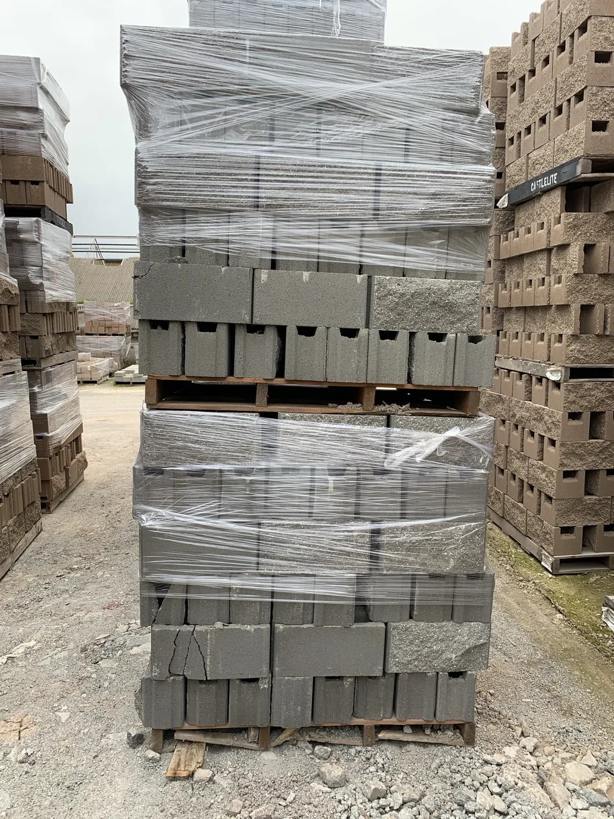 2-pallets-of-6x8x16-split-face-one-side-fence-block-gray-dd032a