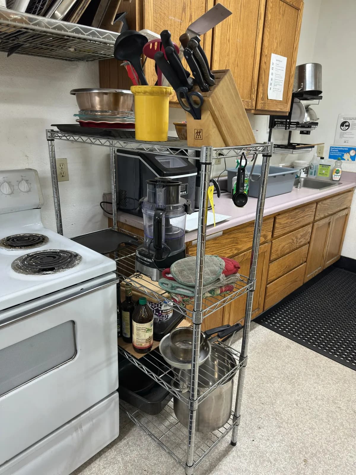 metro-style-rack-with-contents-included-421185