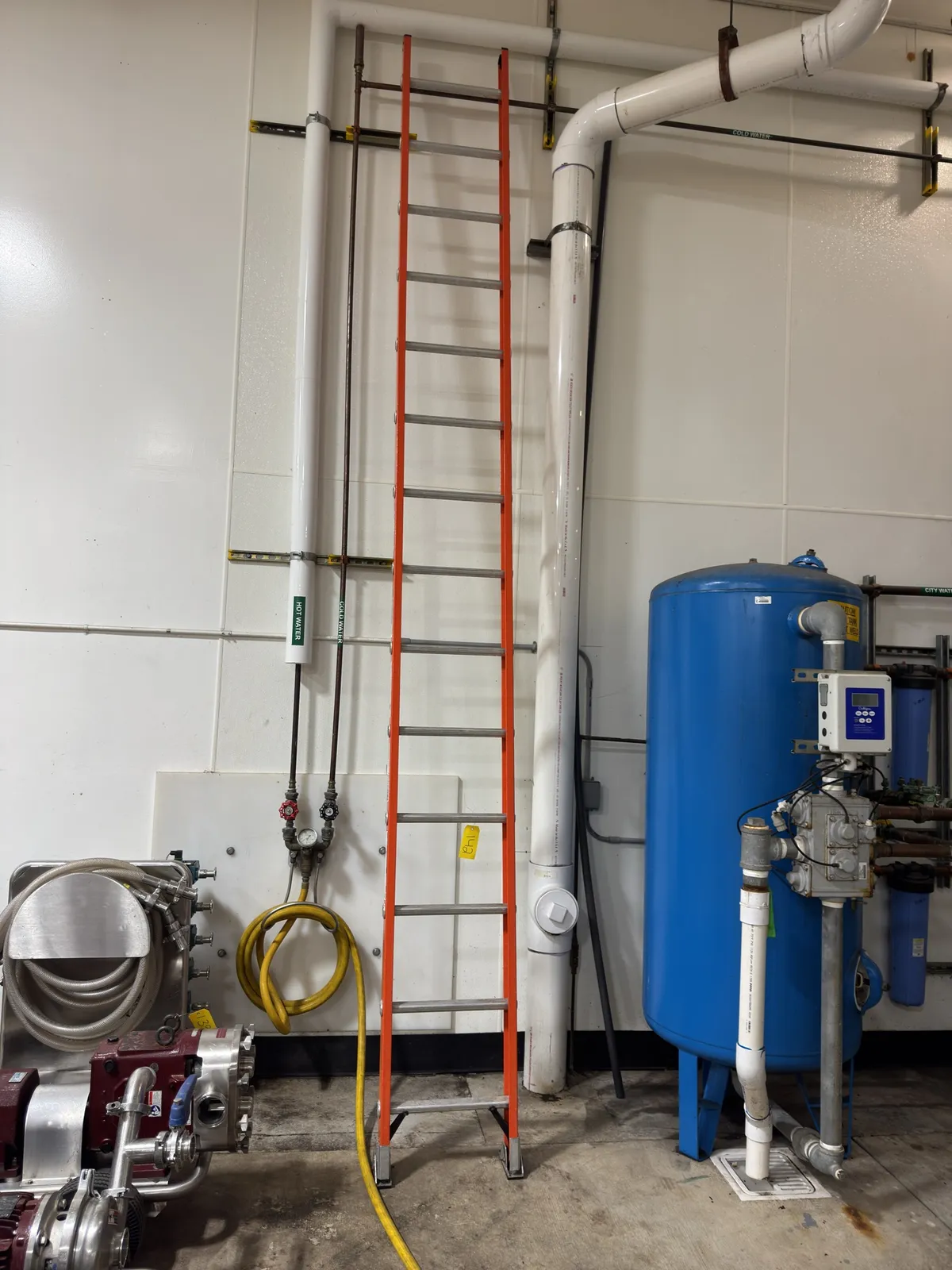 werner-14-fiberglass-ladder-ab8a29