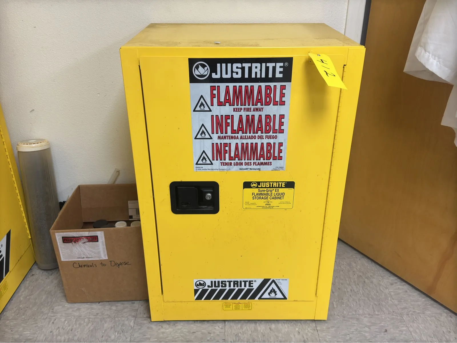 justrite-12-gallon-capacity-flammable-liquid-storage-cabinet-contents-not-included-2b38eb