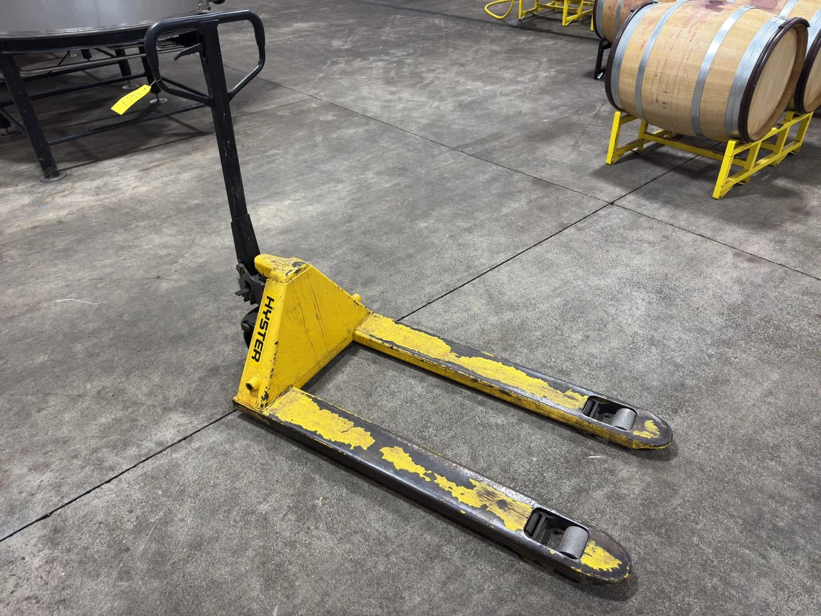 hyster-5500lb-pallet-jack-fab65d