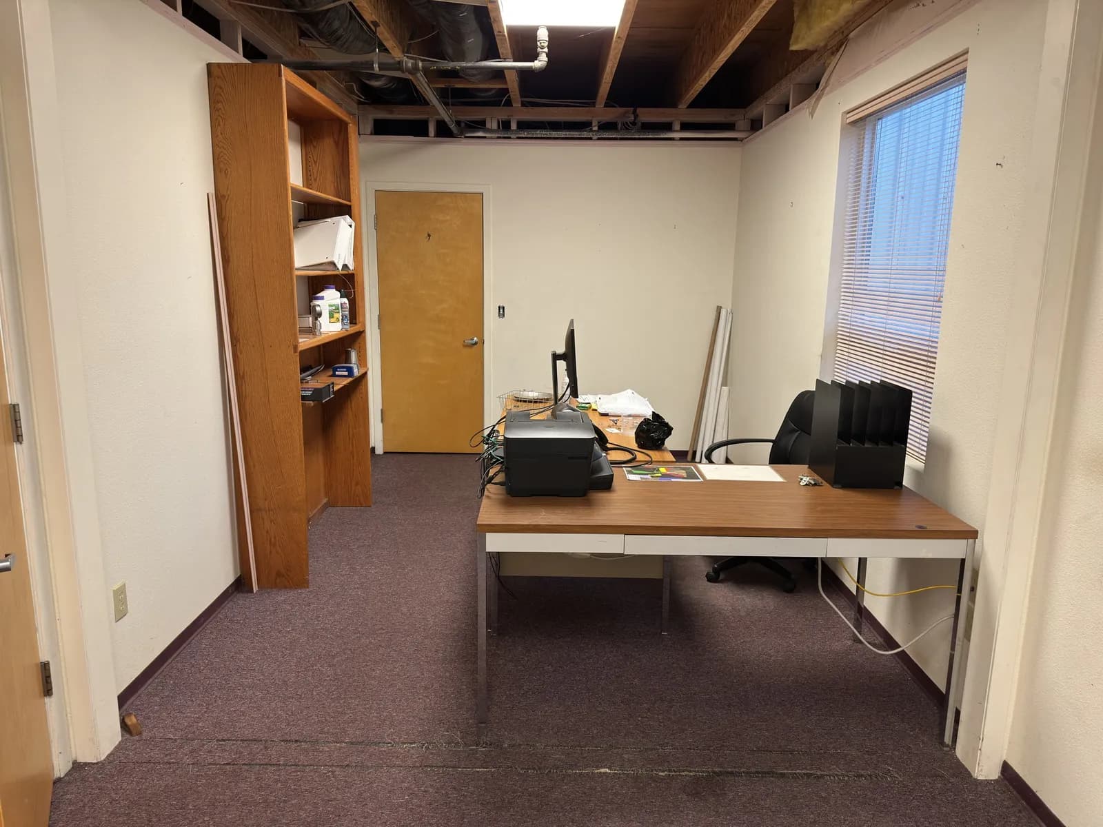 furniture-of-office-book-shelf-office-desk-paper-shredder-and-lamp-contents-of-desk-and-bookshelf-not-included-9f2a68