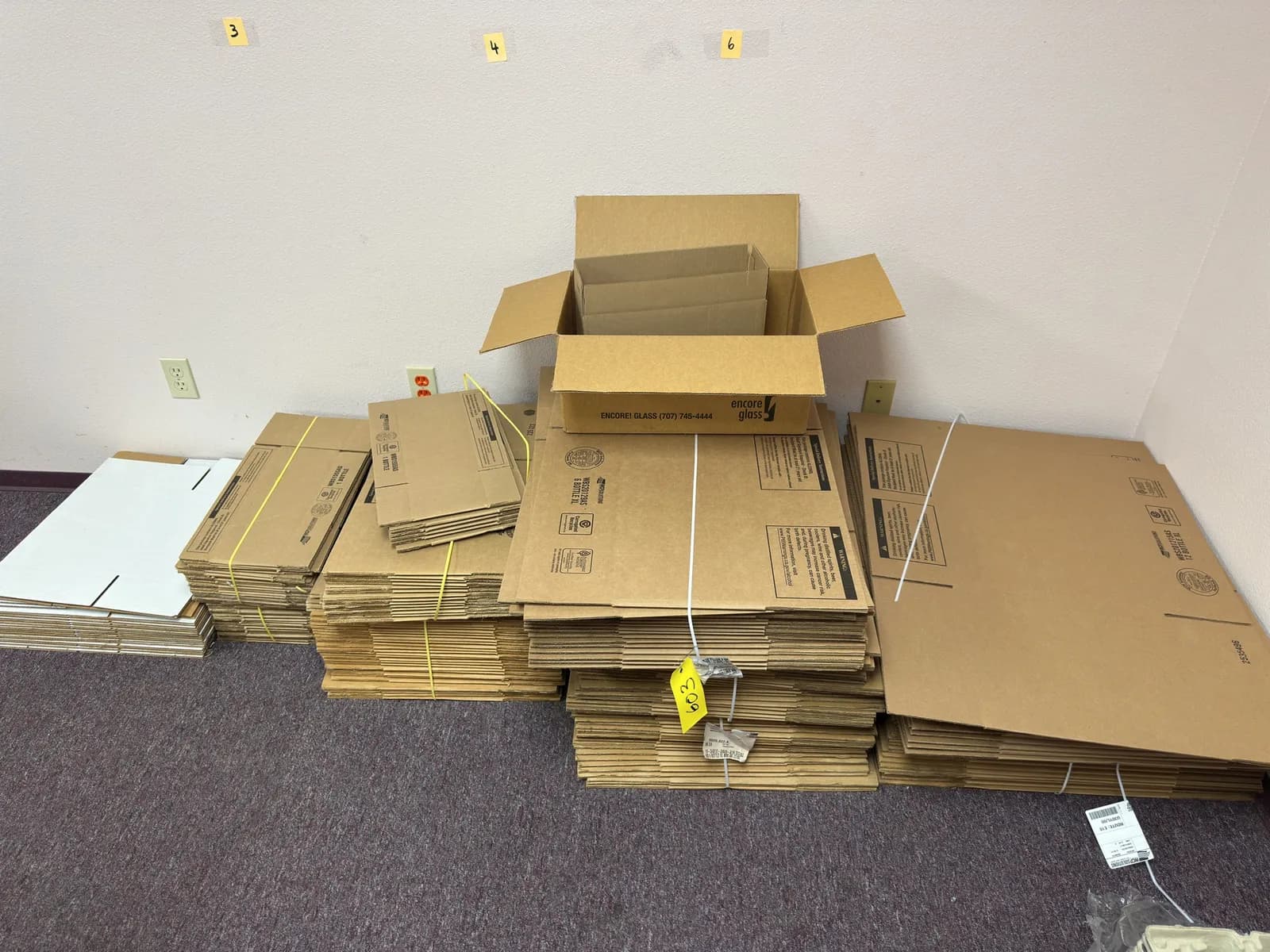 bulk-lot-of-assorted-cardboard-shipping-boxes-23d295