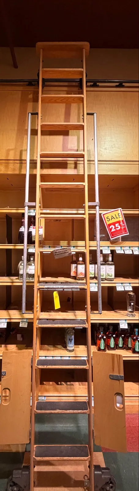 high-ladders-with-metal-track-960ece