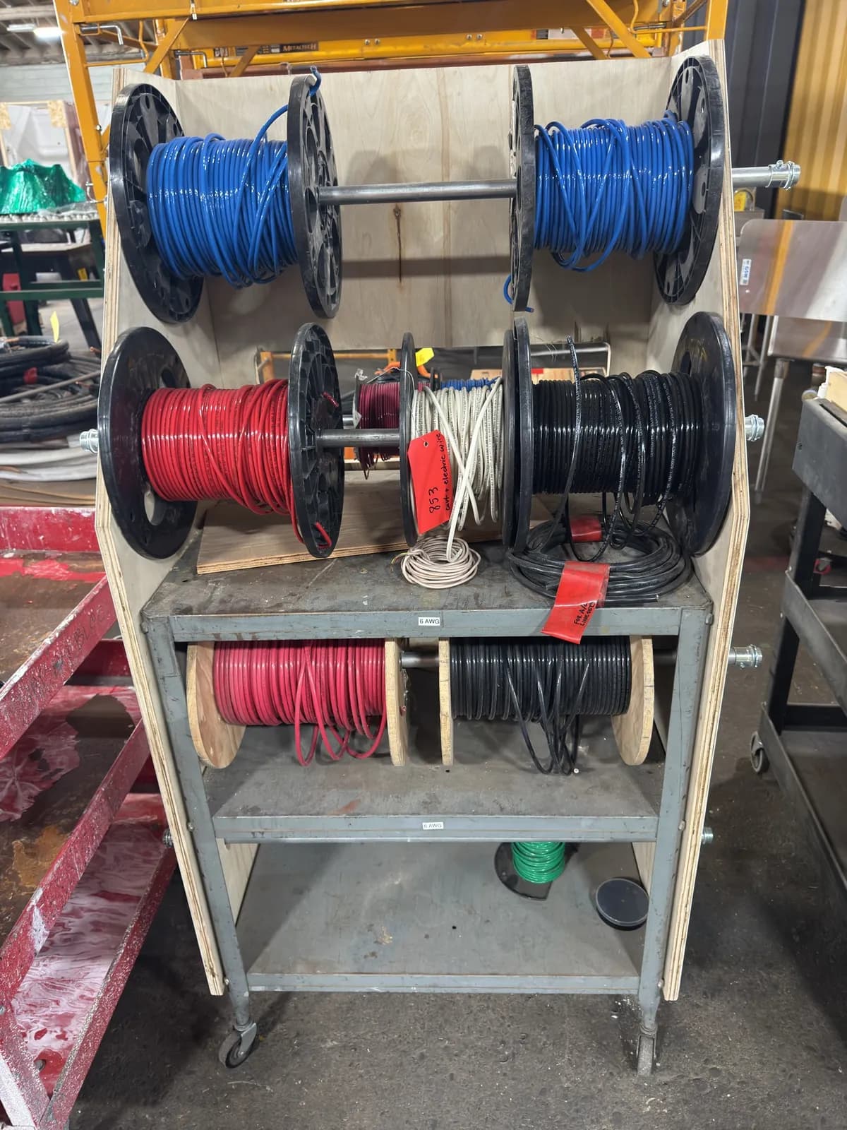 misc-spools-of-electric-wire-and-rolling-cart-e2ea22