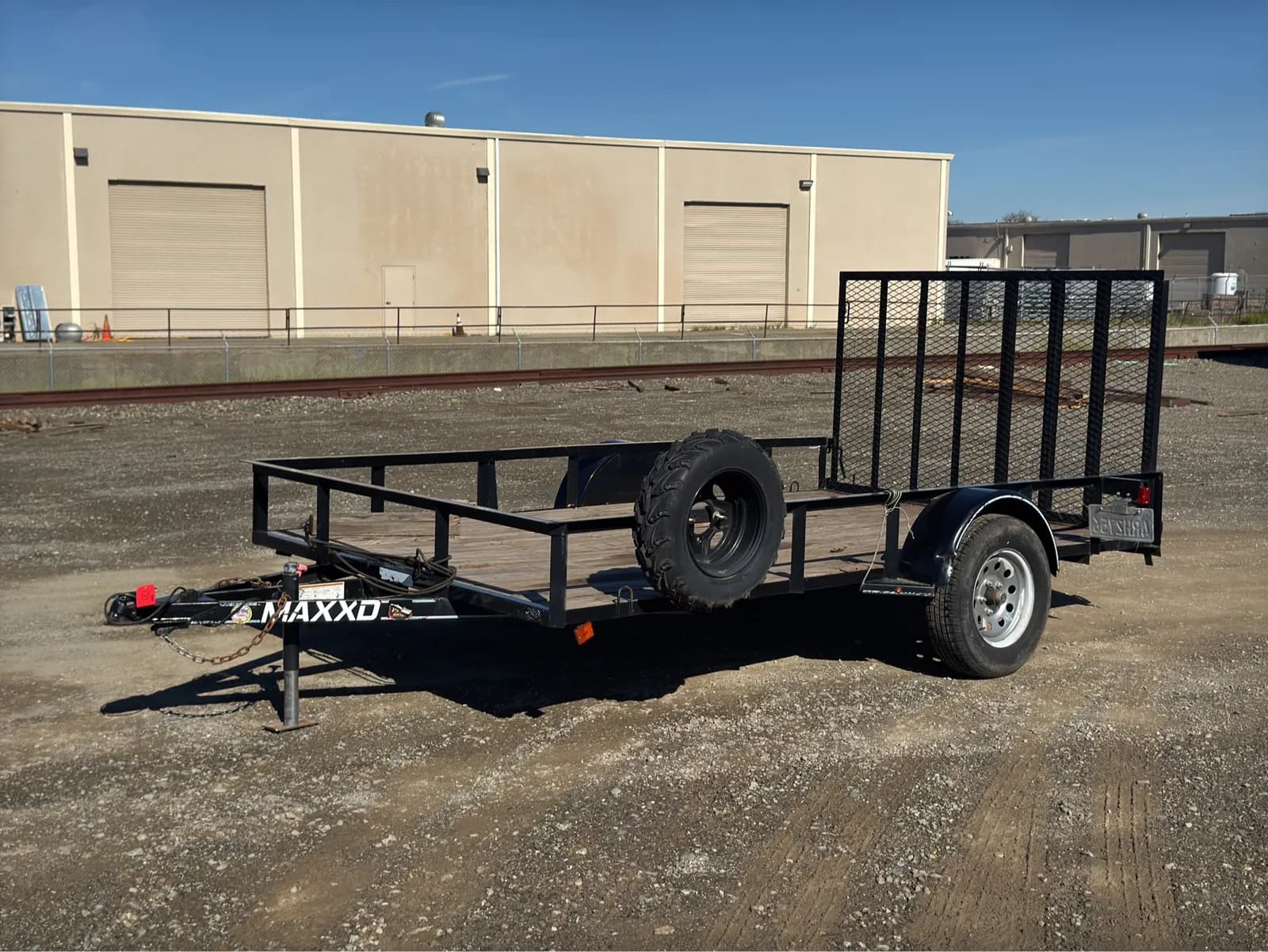 maxxd-12-flatbed-utility-trailer-0e21cb
