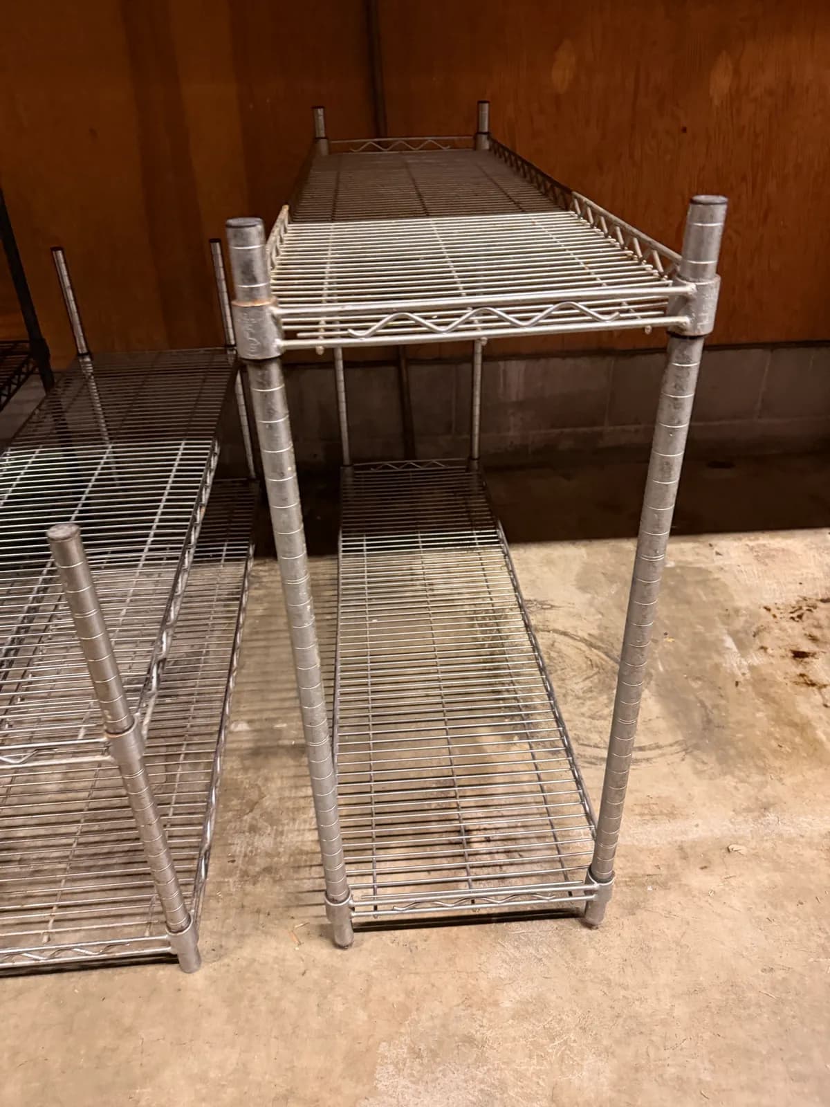 metro-shelving-units-mlpv4ctt