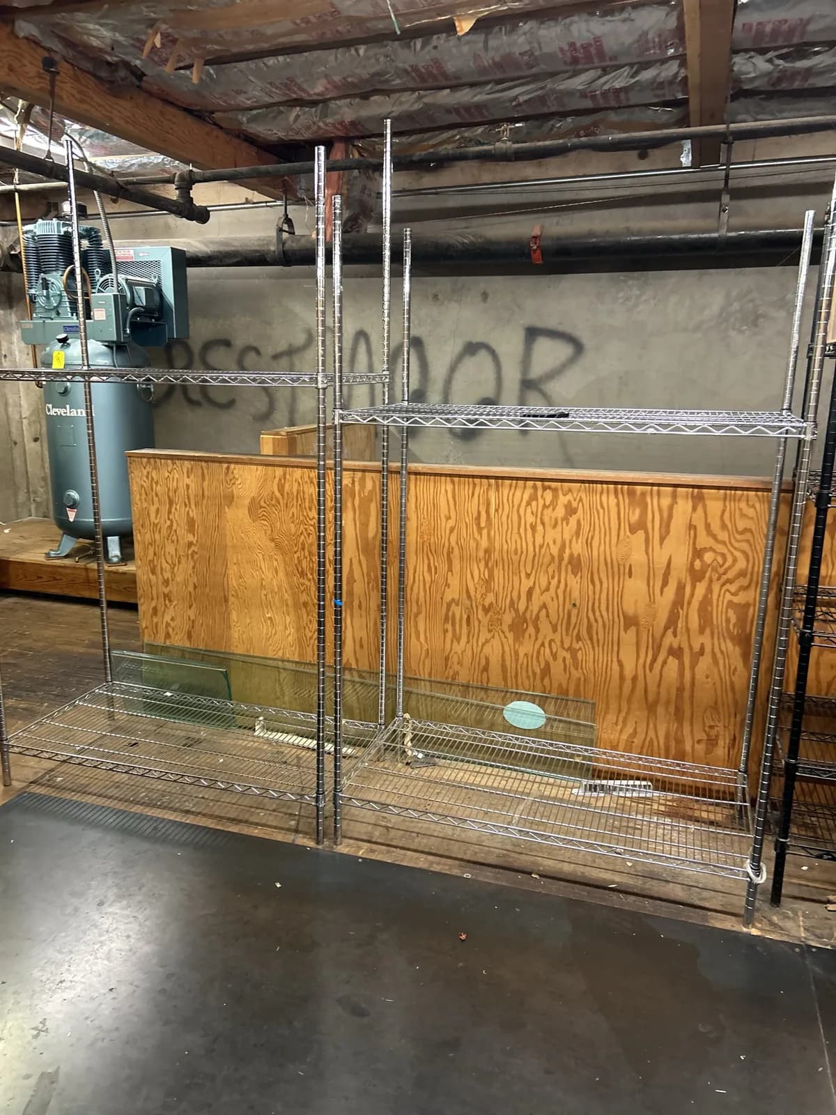 metro-shelving-mlqx1y1u