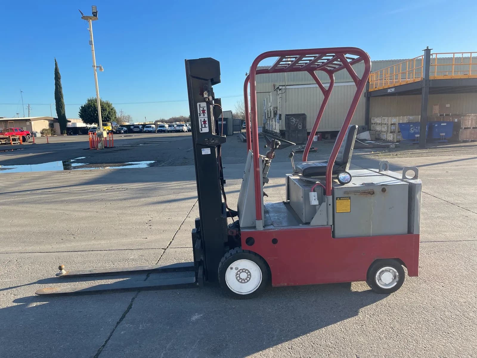 electric-forklift-mlrajm62