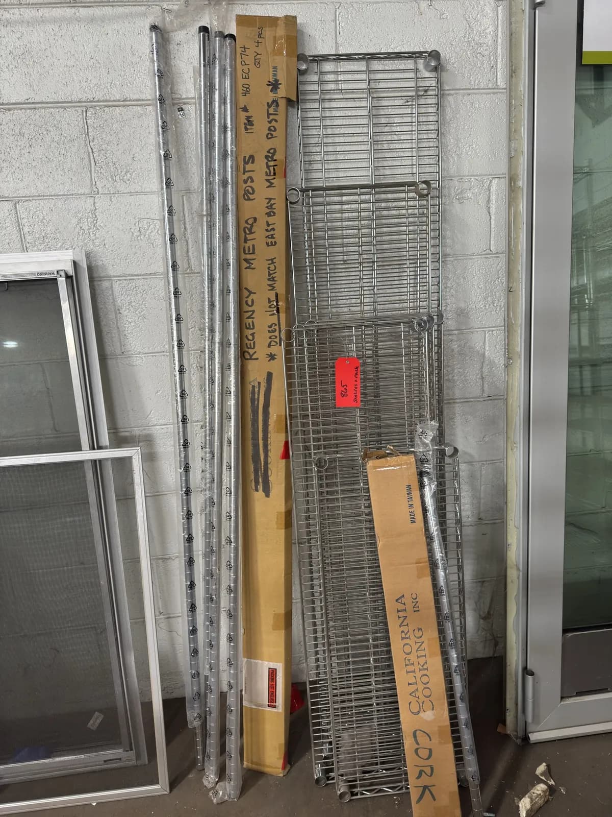 misc-wire-shelves-and-legs-965045