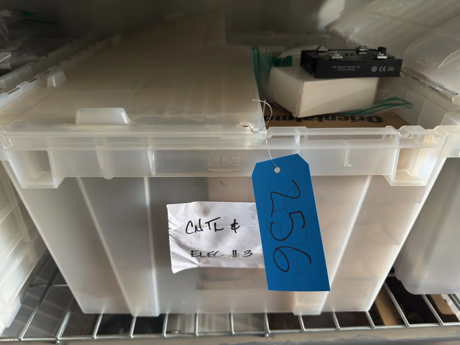 contents-of-bin-assorted-electrical-components-motors-controllers-and-more-mmtlbx7b