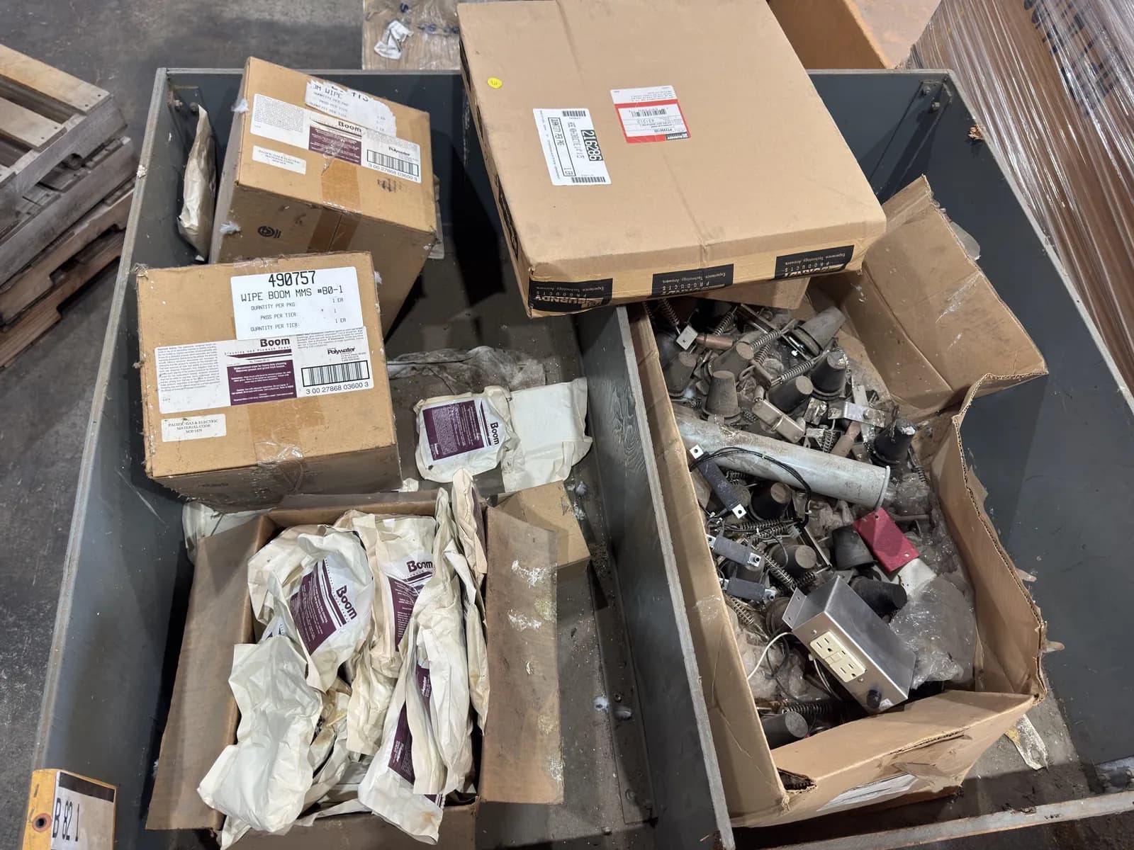 contents-of-bin-boom-solvent-wipes-non-conductive-hose-and-more-c8c04a