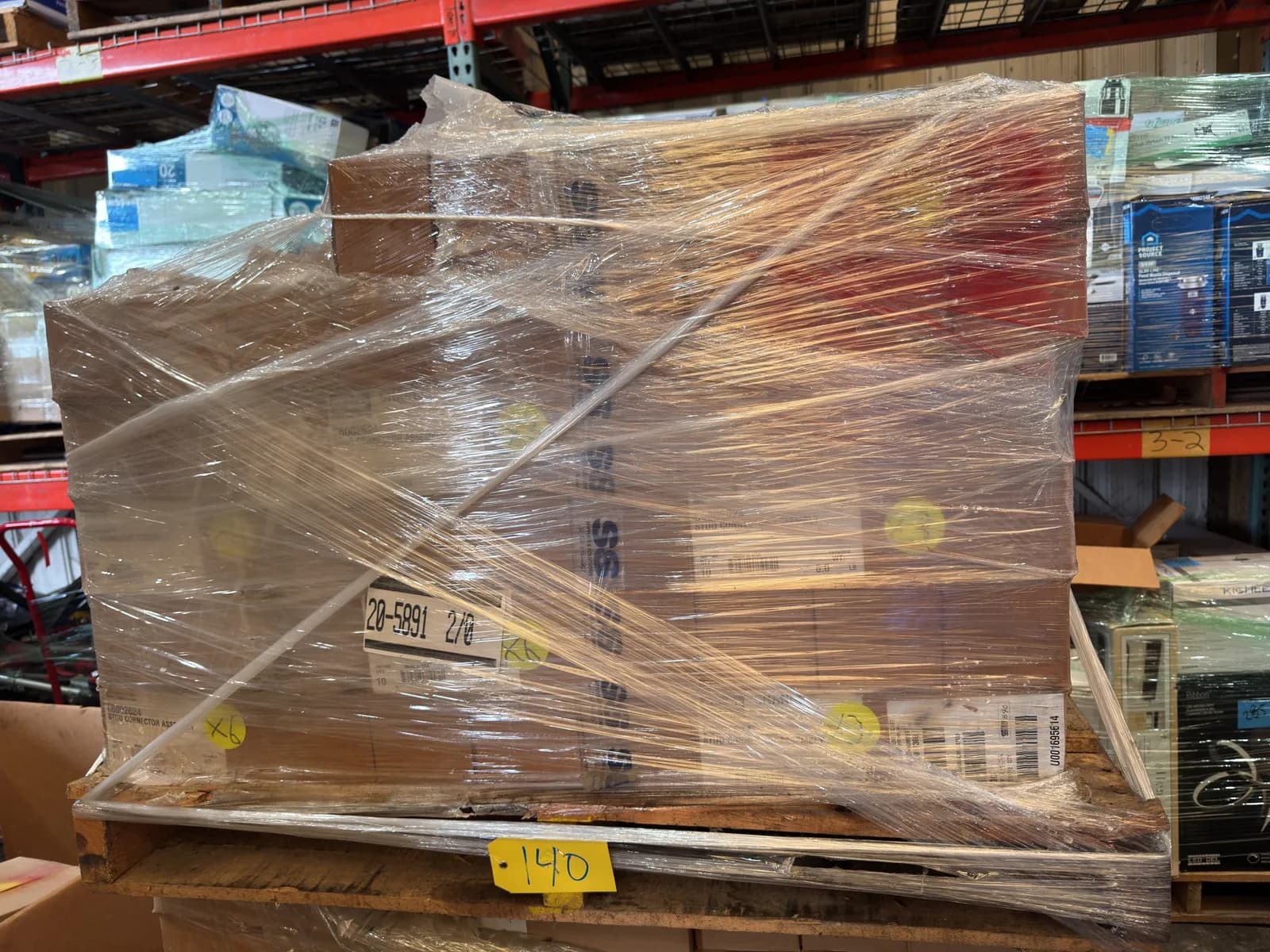 contents-of-pallet-hubbell-chance-stud-connector-assembly-cc8a3e