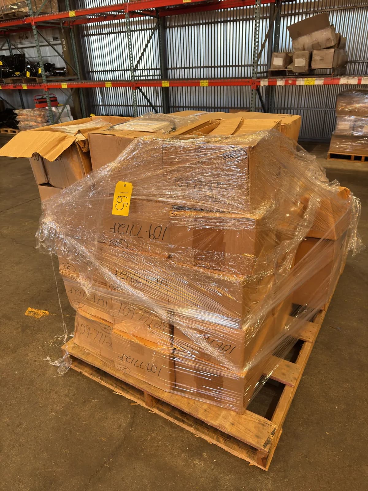 contents-of-pallet-30-boxes-of-plastic-spacers-1ca6c0