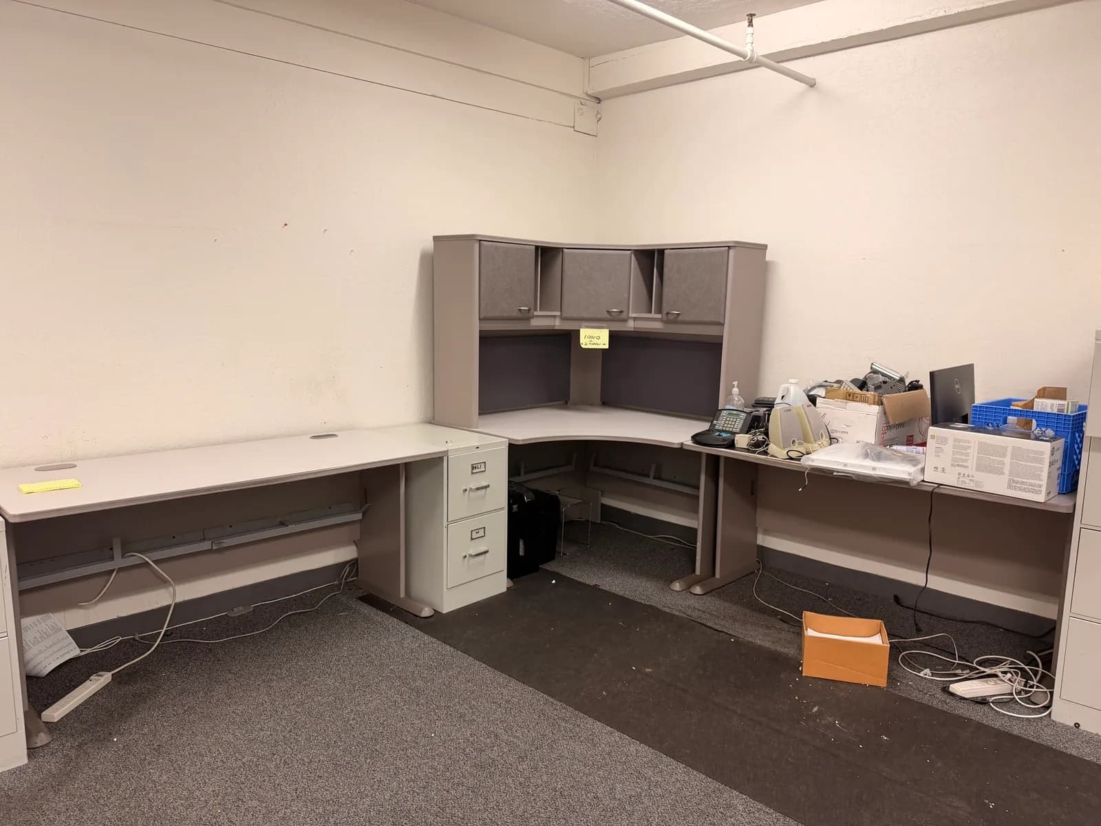 corner-desk-sectional-b3b8ca