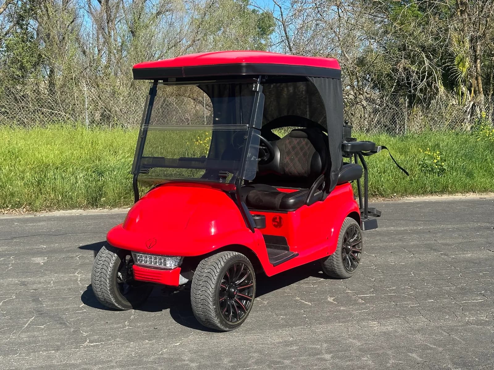 club-car-precedent-electric-golf-cart-with-alpha-body-mm9tq1kk