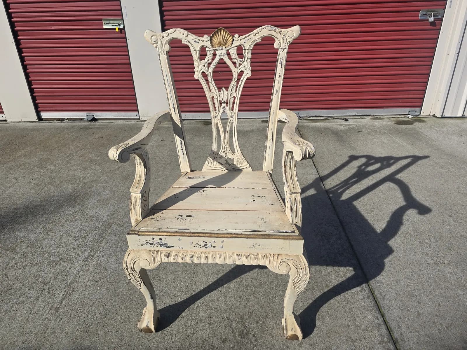 vintage-wood-chair-a4c9af