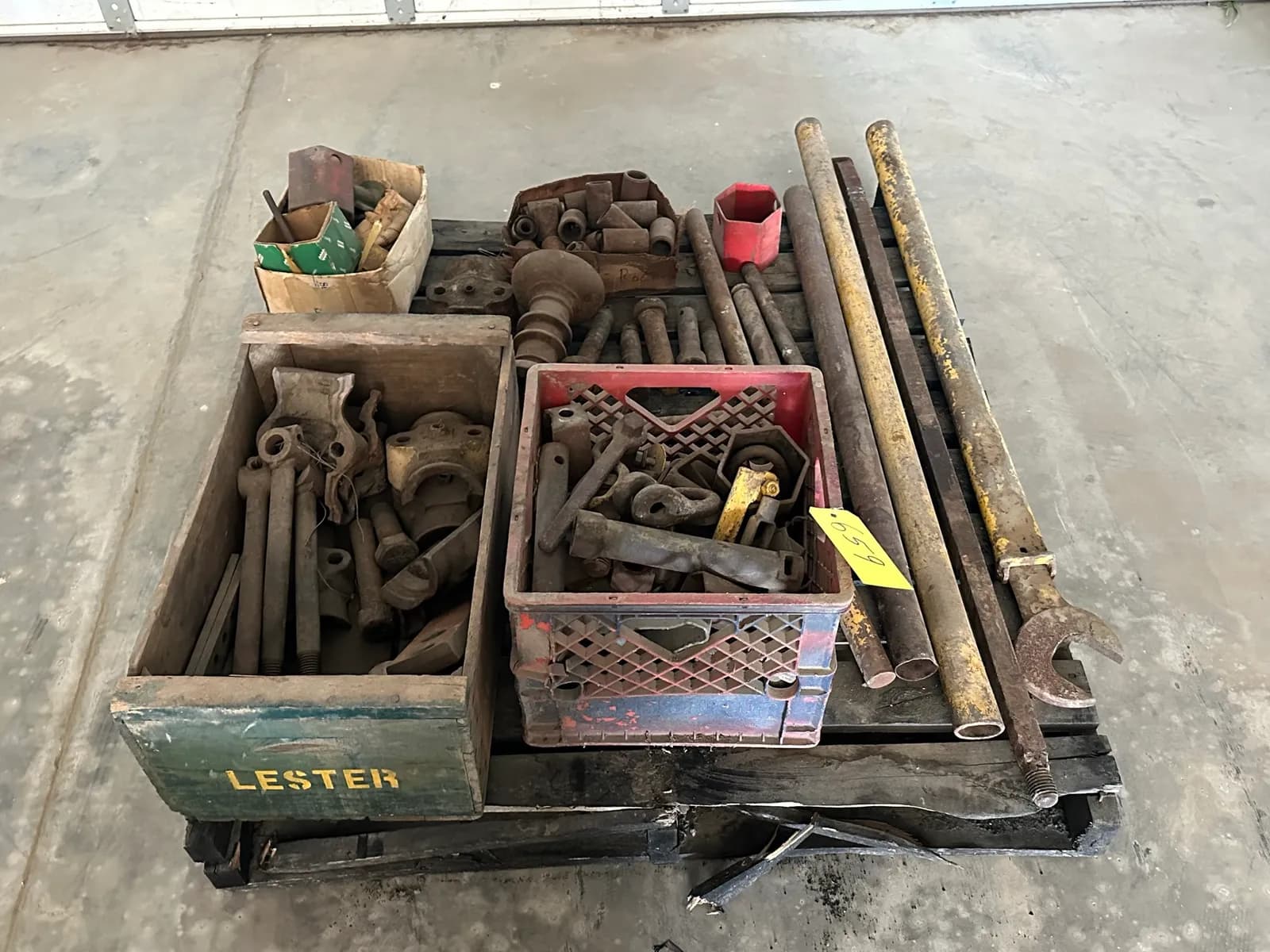 pallet-with-heavy-duty-wrench-pipes-and-more-mmyaxj80