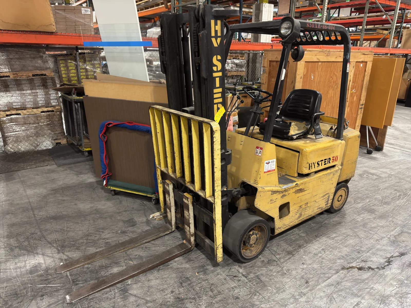 hyster-50-5350lb-capacity-propane-forklift-1e1d43