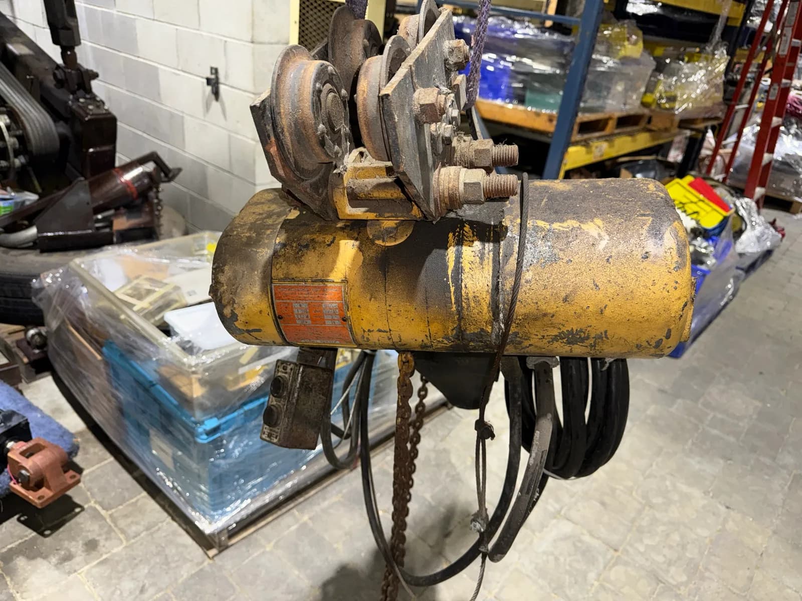 cm-lodestar-1-ton-electric-chain-hoist-220-440-3-phase-36434e