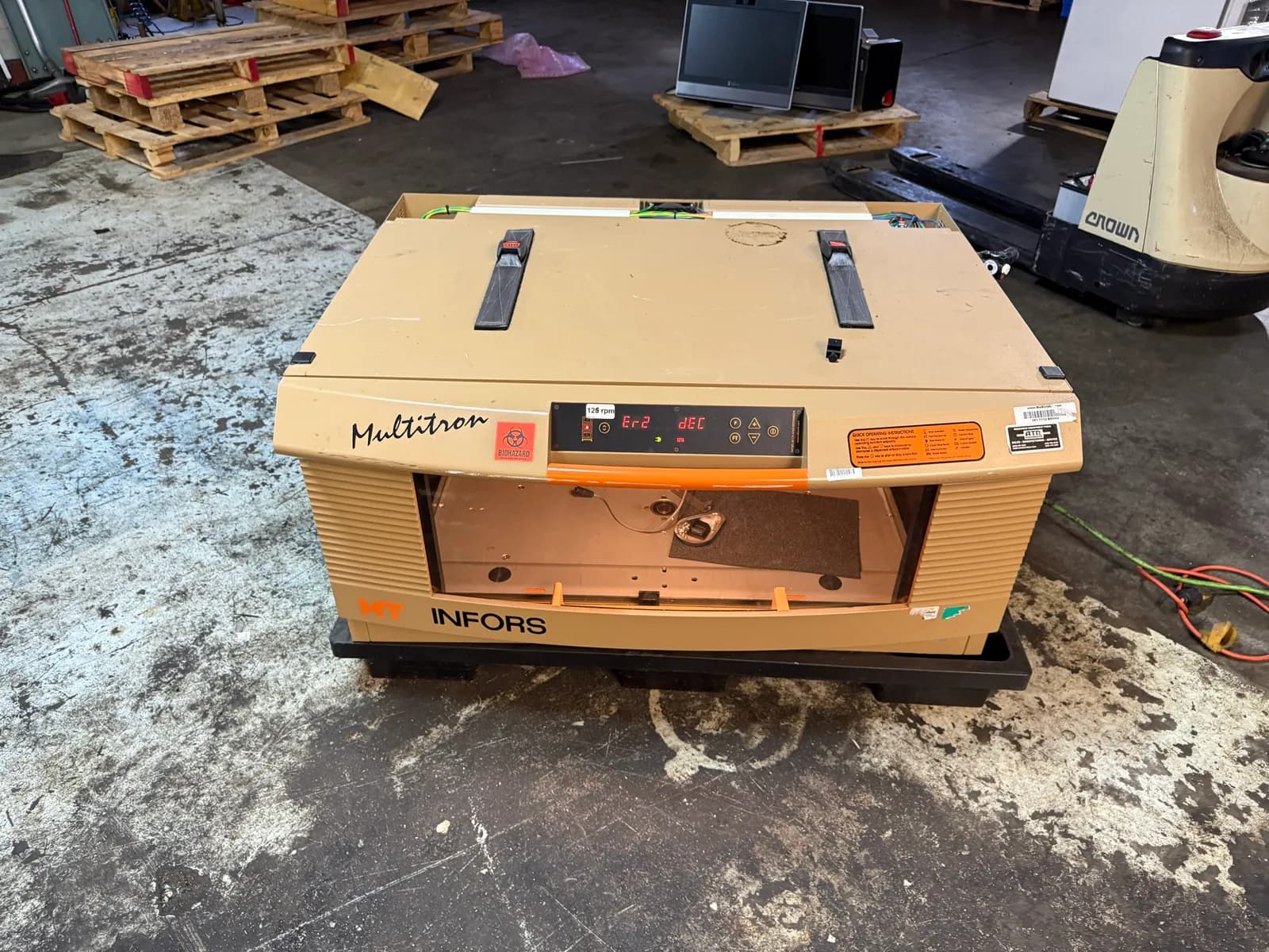 infors-ht-multitron-shaker-8e176d