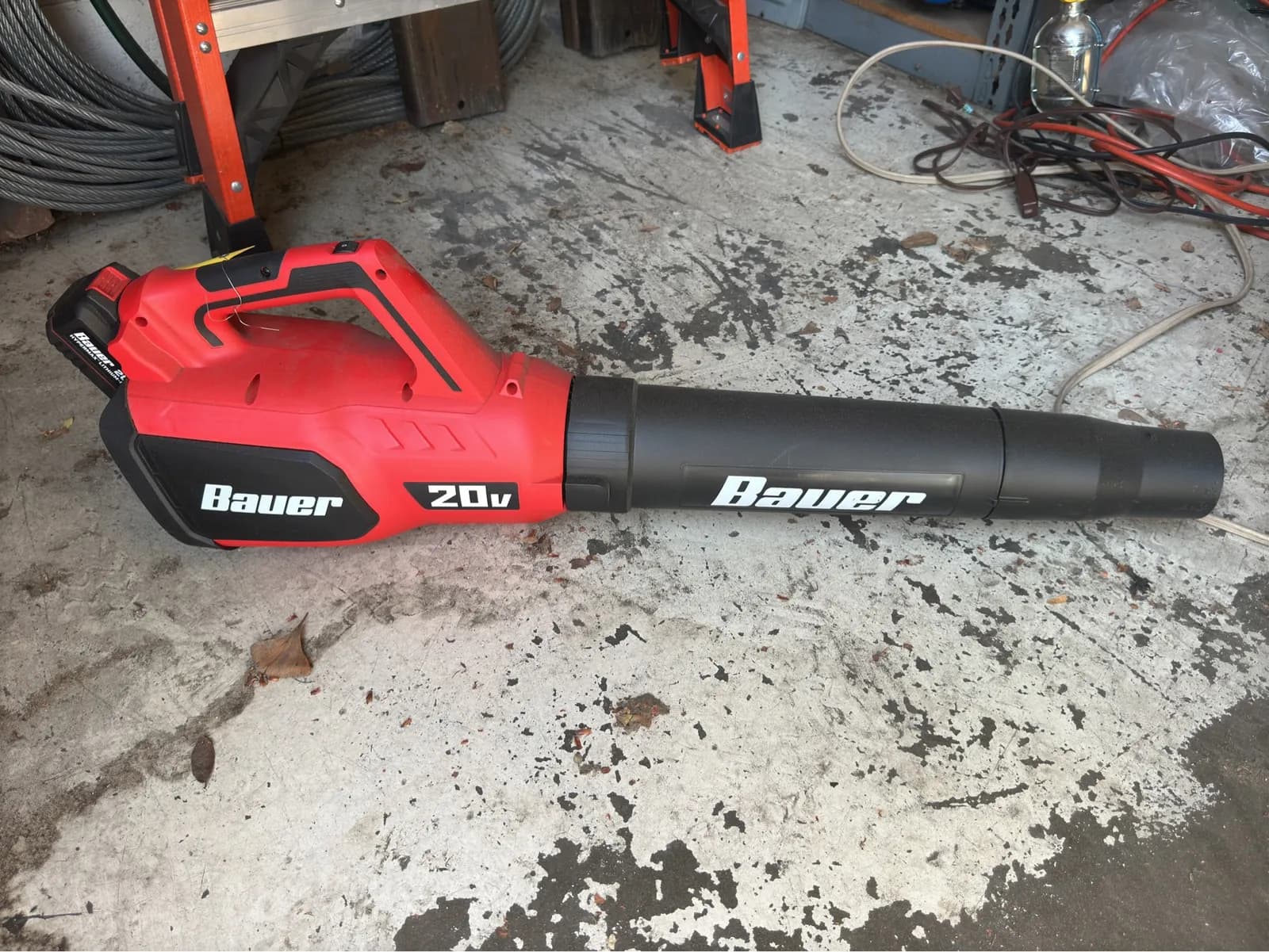 bauer-battery-powered-blower-dcda0e