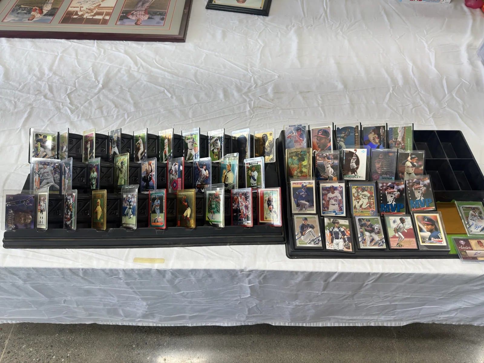 sports-trading-cards-mndi9pej