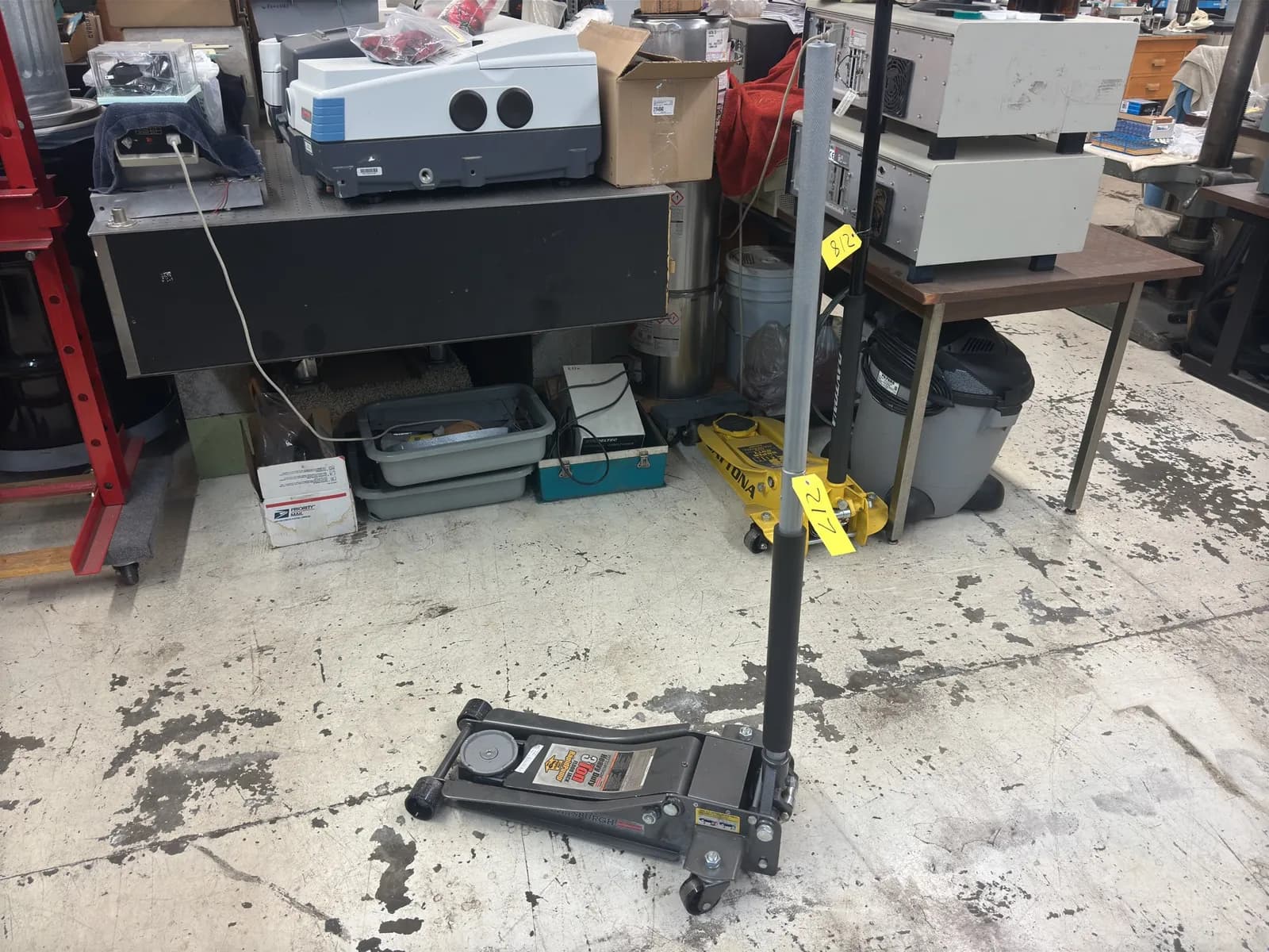 pittsuburgh-3-ton-hydraulic-jack-a5c4f3