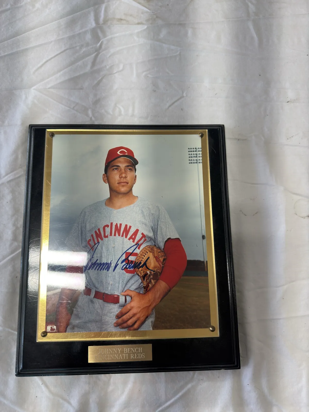 sports-memorabilia-9232f9