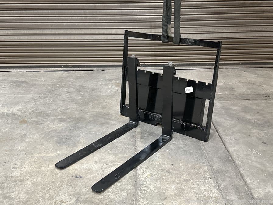 2026-future-mini-skid-steer-forks-29-unused-mn9bwdb2