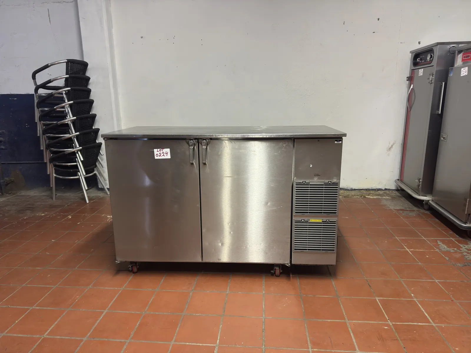 tender-back-bar-cooler-mnga5rpz