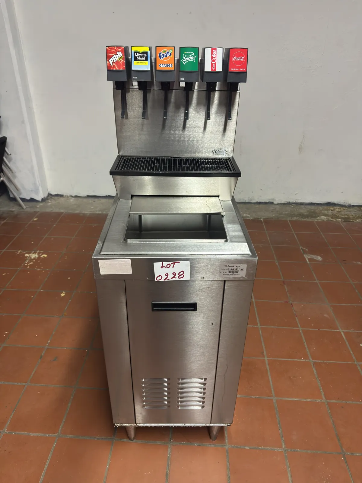 ice-bin-with-soda-dispenser-4dfa2c