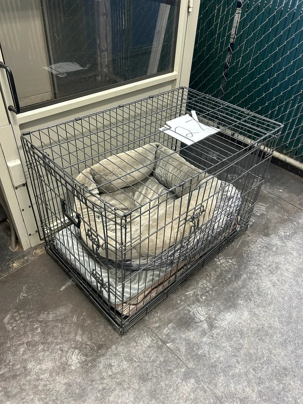 dog-crate-kennel-and-beds-0ea0b5