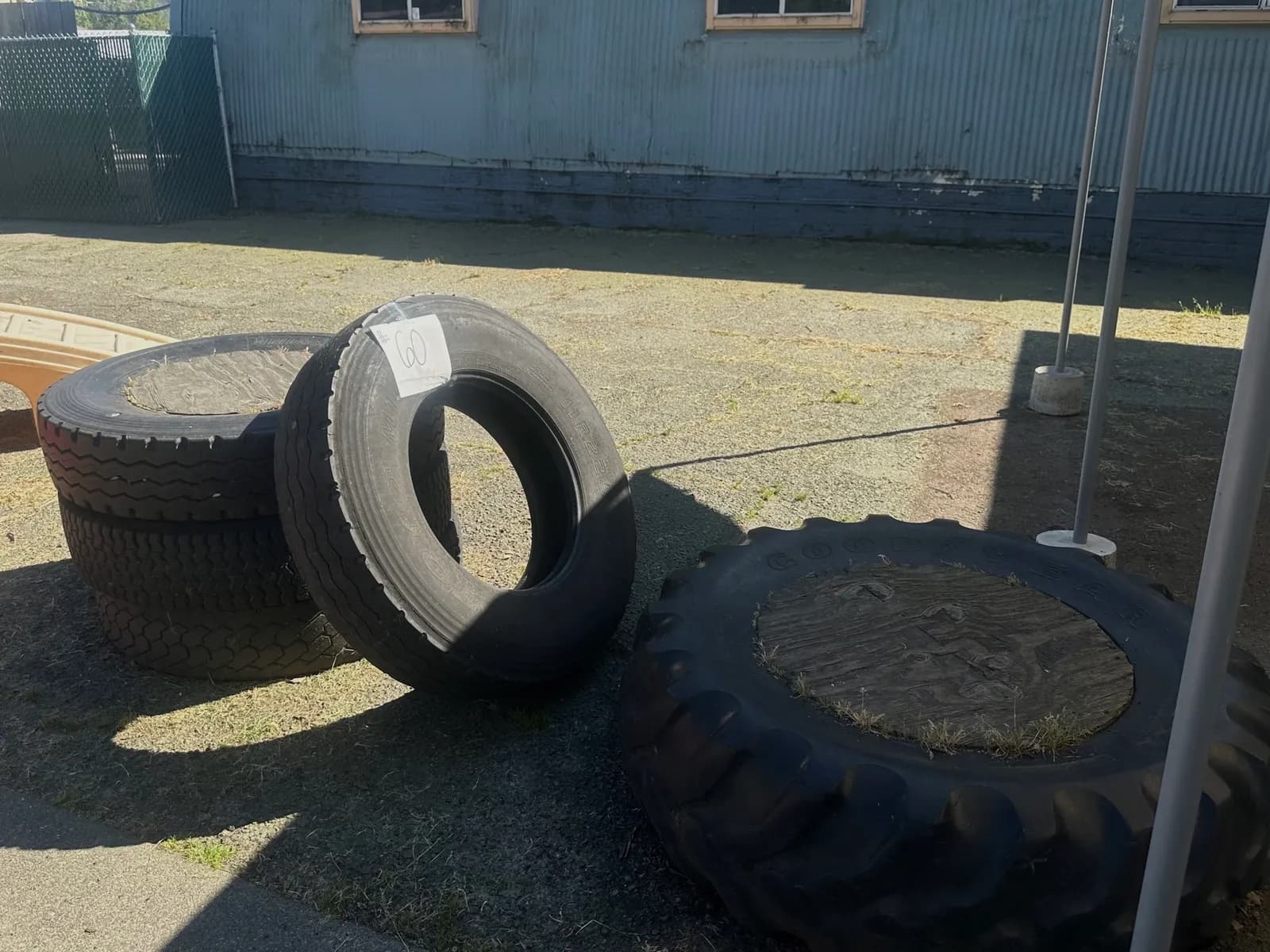 truck-and-tractor-tires-e59521