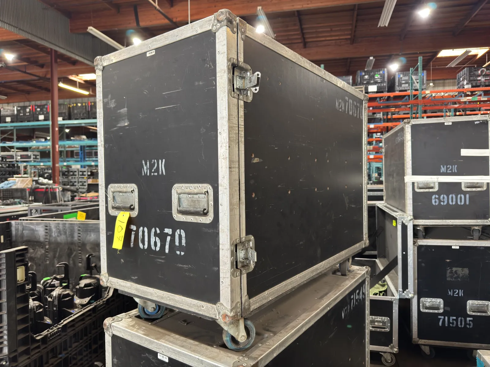 rolling-hardshell-case-02cebe