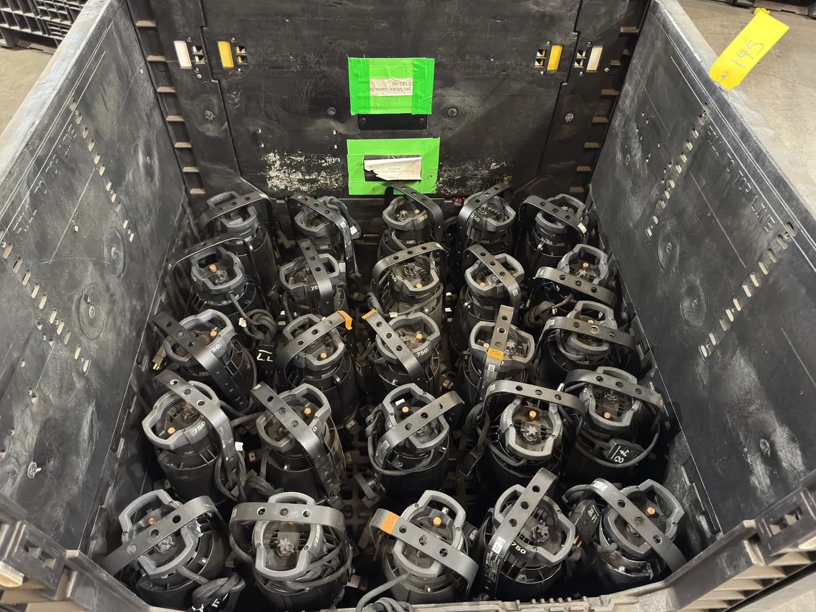 25-source-four-750-ellipsoidal-series-lighting-fixtures-mnnvjkpf