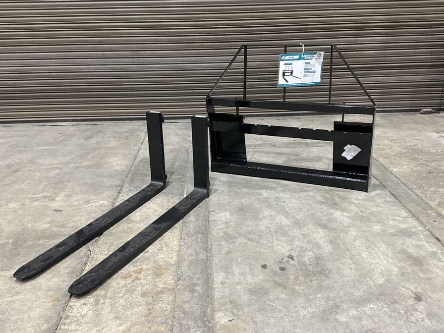 2026-cfg-industrial-saii100-skid-steer-fork-attachment-unused-mnf2jyar