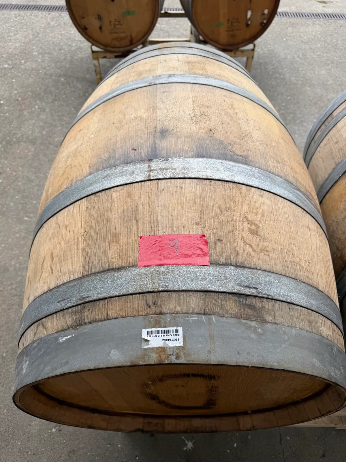 oak-wine-barrel-with-metal-bands-59-gallon-capacity-0109-1774990670628-mnf3m6uc