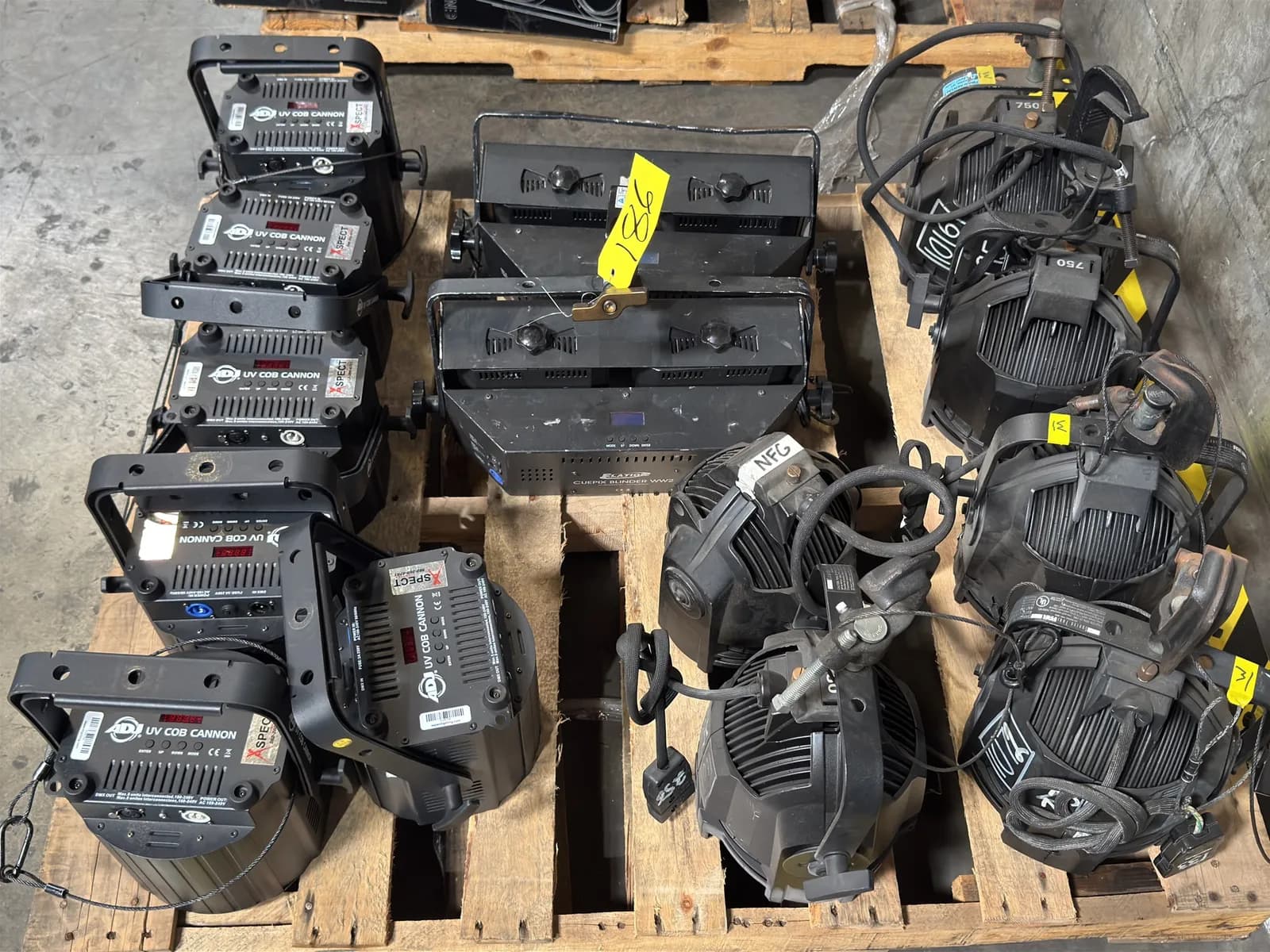 6-adj-uv-cob-cannon-6-etc-source-four-par-ea-2-elation-cuepix-blinder-ww2-lighting-fixtures-mnovtev3