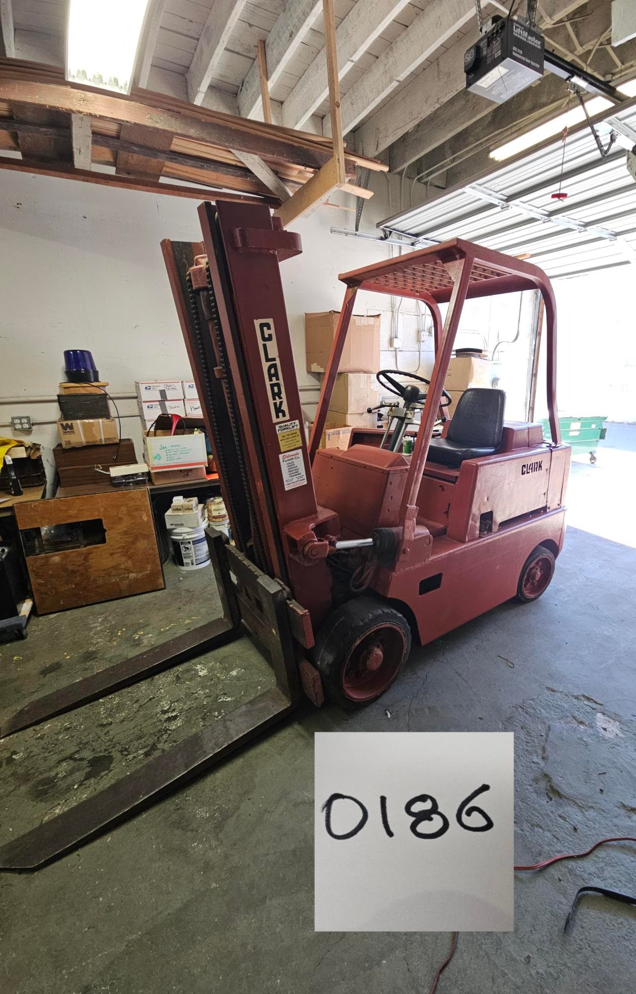 clark-forklift-149127
