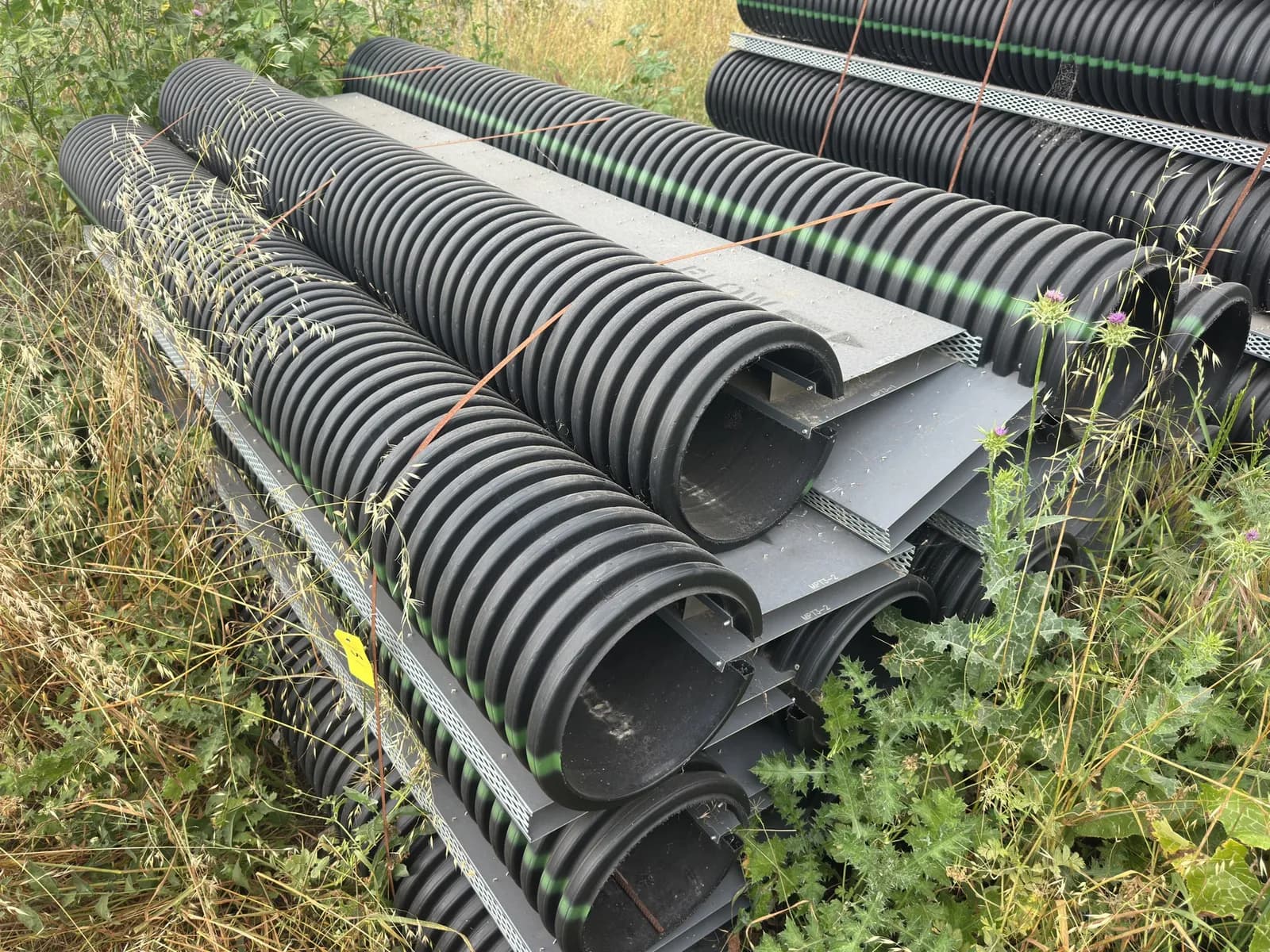 bundle-of-12-culvert-pipes-mnp6m5zh