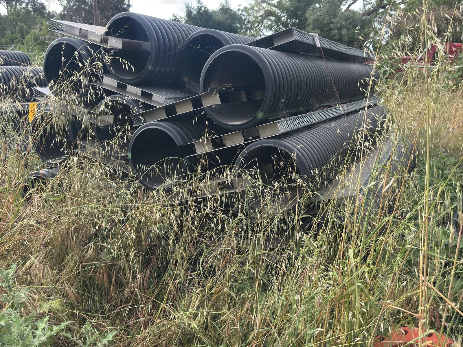 bundle-of-17-culvert-pipes-mnp6p3cx