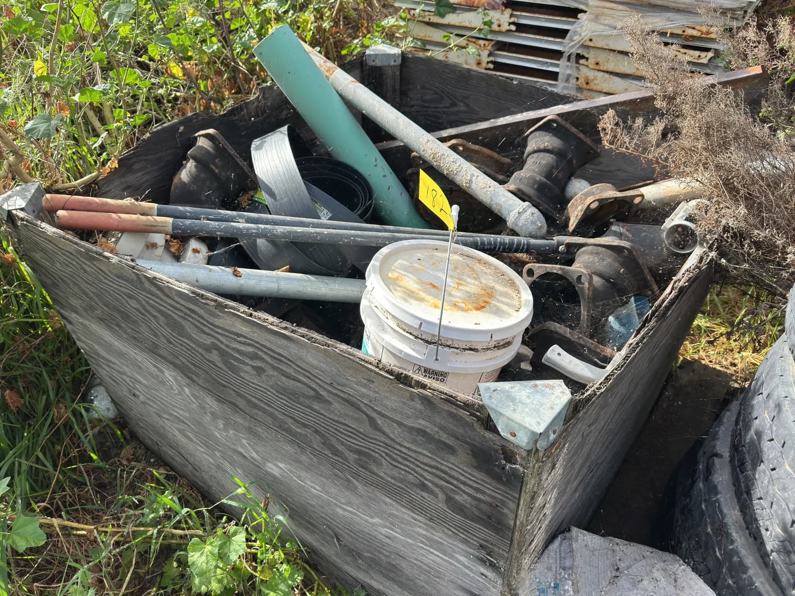 crate-of-assorted-pipe-fittings-hole-digger-fence-board-and-more-701233