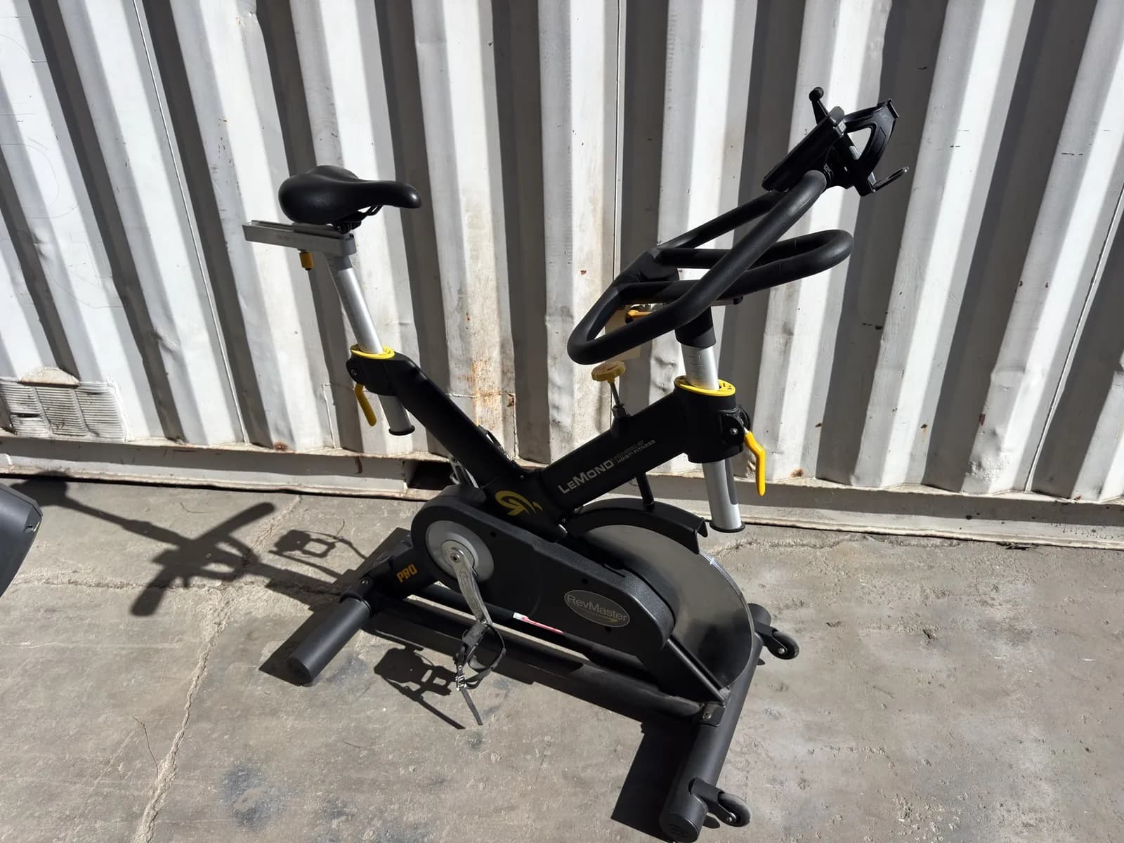 hoist-fitness-lemond-pro-exercise-bike-84bf0b