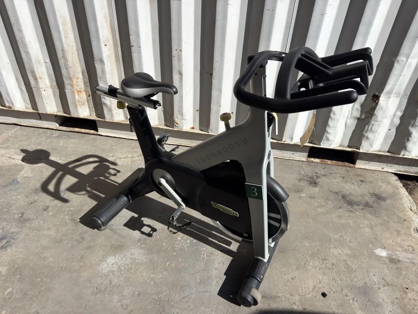 technogym-exercise-bike-d62921