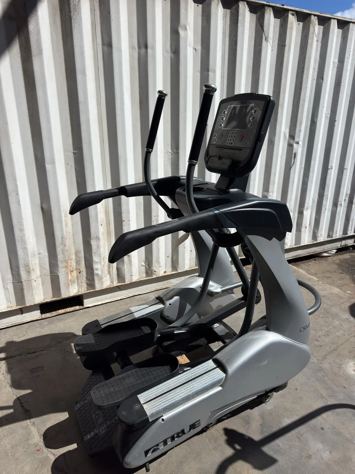 true-cs900-elliptical-machine-e8c8da