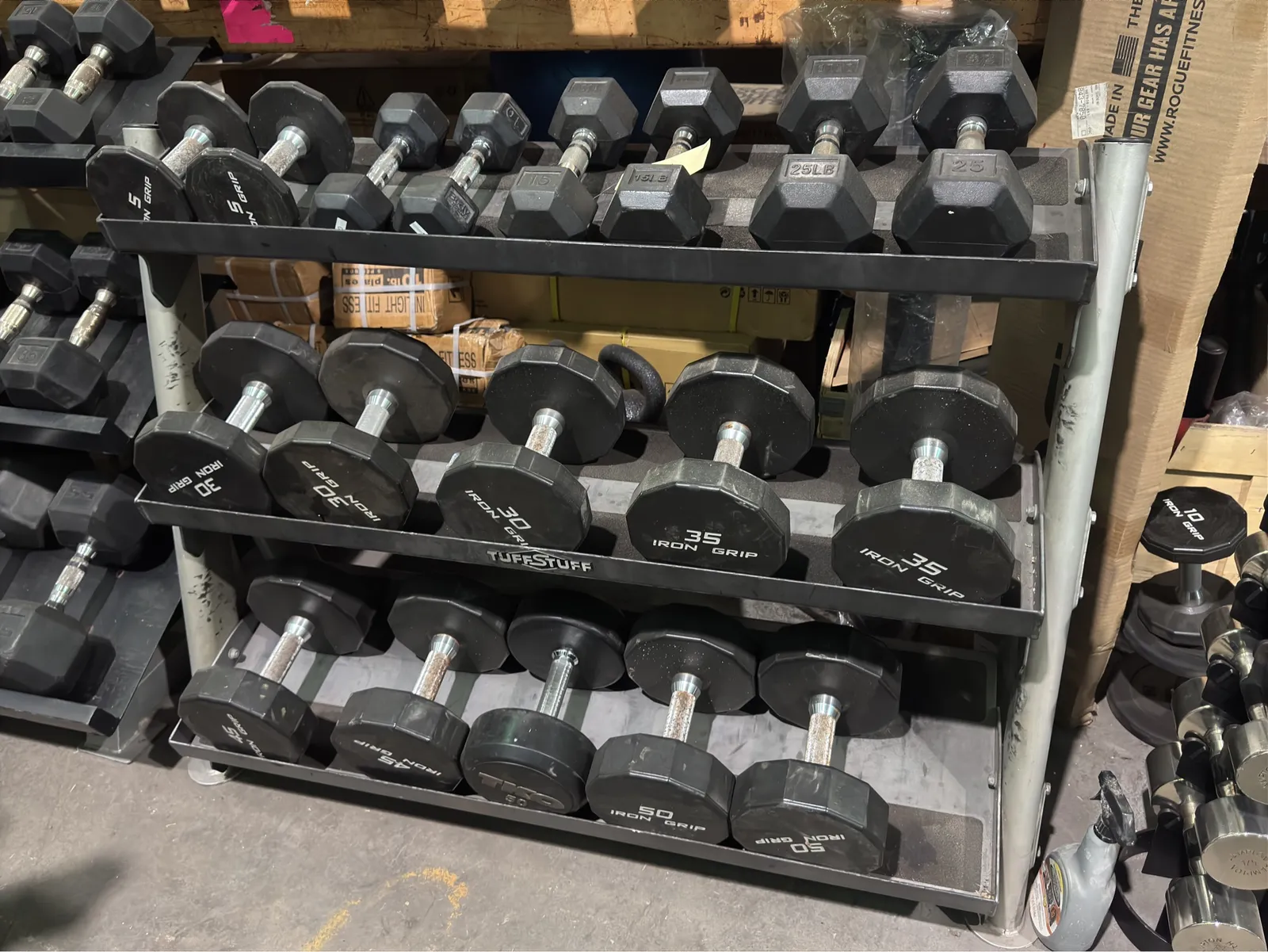 dumbbell-set-and-rack-e89576